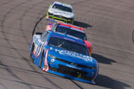 Kyle Larson (17) races during the Hard Rock Bet 300 at Homestead-Miami Speedway - Source: Imagn